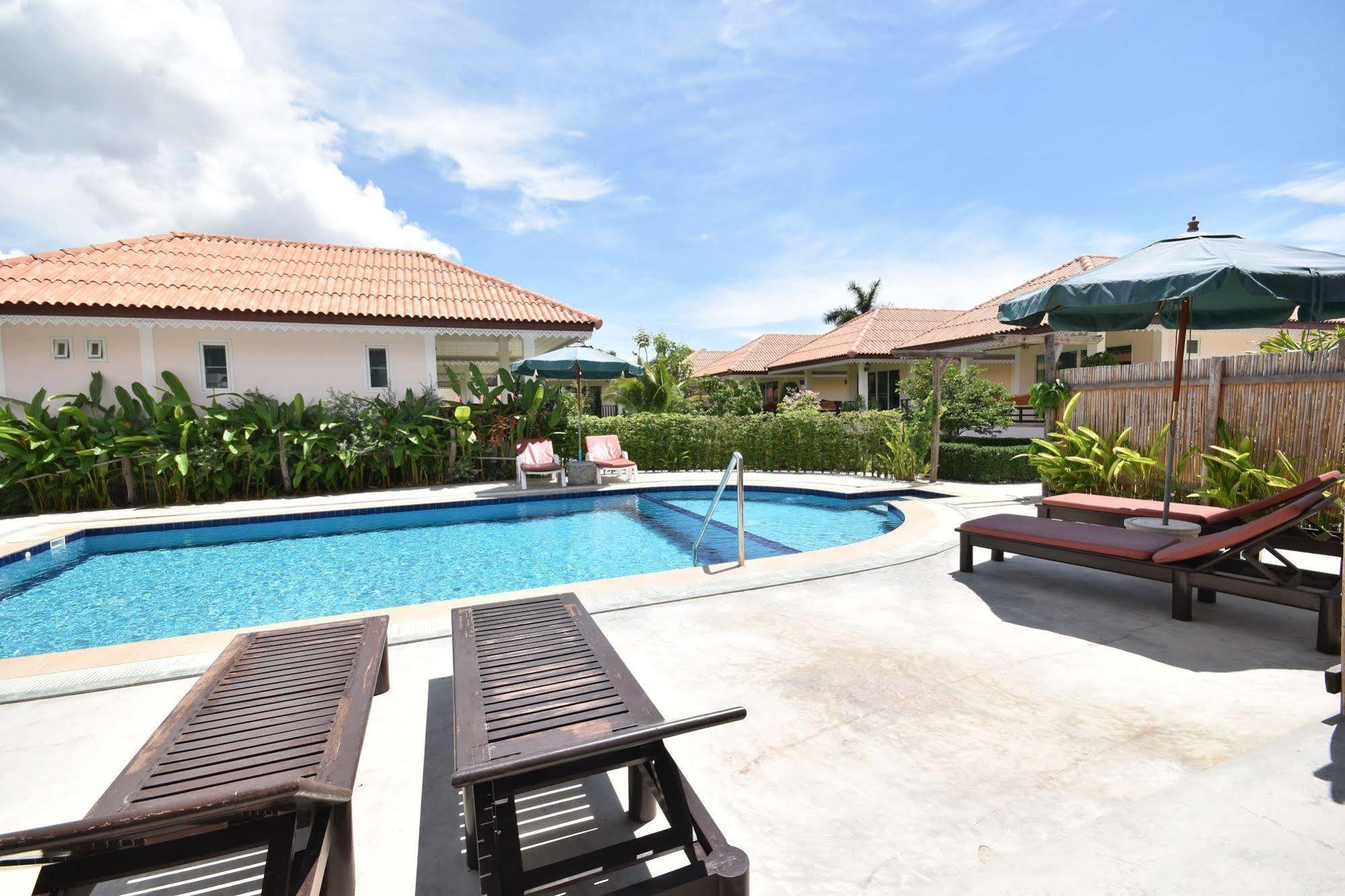 Resor Baan Opun Garden Hua Hin